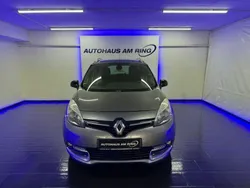Grau Gebraucht 2015 Renault Scénic III Bose Edition Van / Kleinbus | 6.499 € (Fairer Preis)