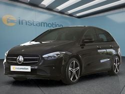 Schwarz Gebraucht 2022 Mercedes B250 Van / Kleinbus | 30.499 € (Fairer Preis)