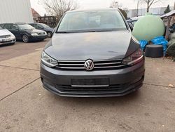 Grau Gebraucht 2019 VW Touran Van / Kleinbus | 11.499 € (Superpreis)