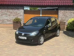 Schwarz Gebraucht 2010 Dacia Sandero Kleinwagen | 2.900 € (Fairer Preis)