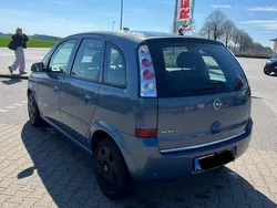 Blau Gebraucht 2007 Opel Meriva Van / Kleinbus | 1.900 € (Fairer Preis)