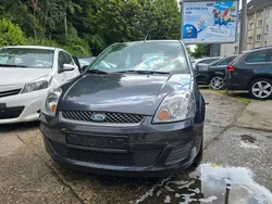 Grau Gebraucht 2008 Ford Fiesta Style Kleinwagen | 1.500 € (Fairer Preis)