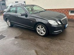 Schwarz Gebraucht 2011 Mercedes E350 Limousine | 16.200 € (Teuer)