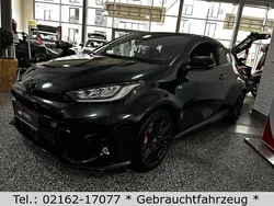 Schwarz Gebraucht 2023 Toyota Yaris Basis Kleinwagen | 36.880 € (Fairer Preis)
