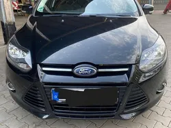 Schwarz Gebraucht 2013 Ford Focus Titanium Limousine | 6.500 € (Fairer Preis)
