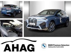 Grau Gebraucht 2023 BMW iX Performance SUV | 83.940 € (Teuer)