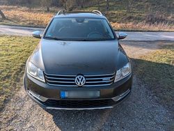Braun Gebraucht 2013 VW Passat Kombi | 9.250 € (Fairer Preis)
