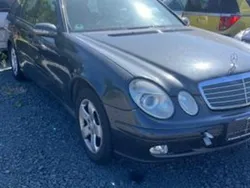 Grau Gebraucht 2003 Mercedes E270 Classic Kombi | 899 € (Guter Preis)