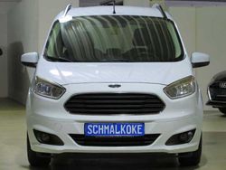 Weiß Gebraucht 2014 Ford Tourneo Courier Trend Van / Kleinbus | 8.500 € (Etwas zu teuer)