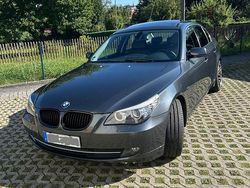 Grau Gebraucht 2009 BMW 530 Exclusive Limousine | 8.250 € (Fairer Preis)