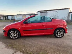 Rot Gebraucht 2003 Peugeot 206 Cabrio | 1.450 € (Fairer Preis)