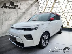 Clear white/inf. red t Gebraucht 2023 Kia Soul EV 2 SUV | 24.990 € (Teuer)