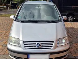 Silber Gebraucht 2008 VW Sharan Van / Kleinbus | 5.200 € (Etwas zu teuer)