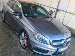 Grau Gebraucht 2014 Mercedes A45 AMG AMG Kleinwagen | 18.350 € (Fairer Preis)