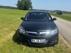 Schwarz Gebraucht 2008 Opel Vectra Limousine | 3.500 € (Fairer Preis)