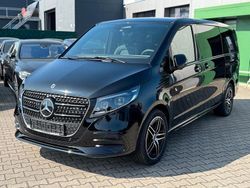 Obsidianschwarz metallic Gebraucht 2024 Mercedes V300 AMG Van / Kleinbus | 100.555 €