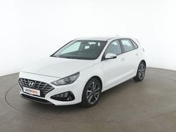 Weiß Gebraucht 2022 Hyundai i30 Trend Limousine | 16.630 € (Fairer Preis)