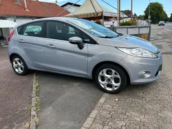 Beige Gebraucht 2011 Ford Fiesta Titanium Kleinwagen | 5.699 € (Etwas zu teuer)