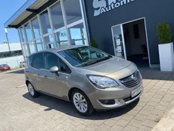 Grau Gebraucht 2016 Opel Meriva drive Van / Kleinbus | 13.500 € (Teuer)