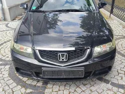 Schwarz Gebraucht 2004 Honda Accord Kombi | 990 € (Guter Preis)