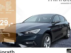Grau Gebraucht 2024 Seat Leon FR Limousine | 26.670 € (Guter Preis)
