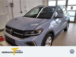 Blau Gebraucht 2024 VW T-Cross Life SUV | 20.870 € (Fairer Preis)