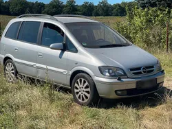 Silber Gebraucht 2004 Opel Zafira Exklusiv Van / Kleinbus | 699 € (Superpreis)