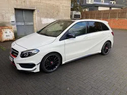 Weiß Gebraucht 2015 Mercedes B200 AMG Van / Kleinbus | 16.100 € (Etwas zu teuer)