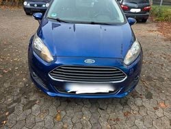 Blau Gebraucht 2015 Ford Fiesta Trend Kleinwagen | 6.200 € (Guter Preis)