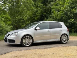 Silber Gebraucht 2005 VW Golf IV R Limousine | 14.550 €