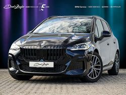 Saphirschwarz metallic Gebraucht 2025 BMW 220 Active Tourer M Sport Van / Kleinbus | 34.999 €