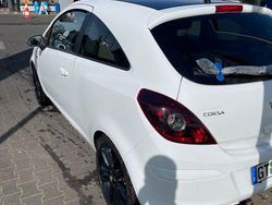 Weiß Gebraucht 2009 Opel Corsa Sport Limousine | 1.500 € (Guter Preis)