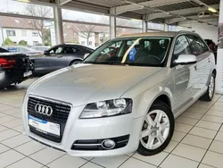 Eissilber metallic Gebraucht 2012 Audi A3 Sportback Attraction Limousine | 9.950 € (Etwas zu teuer)