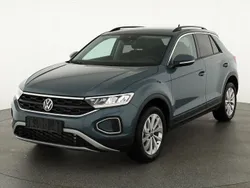 Petroleumblau metallic Neu 2025 VW T-Roc Life SUV | 31.495 € (Superpreis)