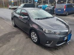 Grau Gebraucht 2016 Toyota Corolla Multidrive S Limousine | 13.200 € (Fairer Preis)