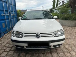 Weiß Gebraucht 1998 VW Golf IV Limousine | 1.200 € (Fairer Preis)