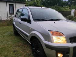 Grau Gebraucht 2006 Ford Fusion Kombi | 1.100 € (Guter Preis)