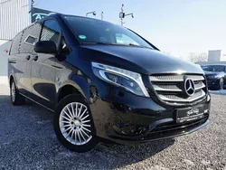 Schwarz Gebraucht 2015 Mercedes Vito Van / Kleinbus | 29.950 € (Fairer Preis)