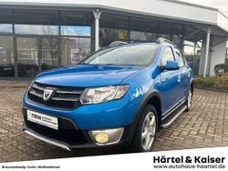 Blau Gebraucht 2016 Dacia Sandero Prestige SUV | 7.980 € (Guter Preis)