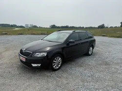Schwarzmagic perleffekt Gebraucht 2015 Skoda Octavia Ambition Kombi | 11.999 € (Teuer)