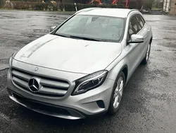 Silber Gebraucht 2015 Mercedes GLA180 SUV | 13.900 €