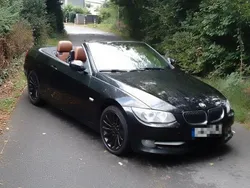 Schwarz Gebraucht 2011 BMW 330 Cabriolet M Sport Cabrio | 10.999 €