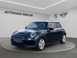 Mini yours enigmatic black Gebraucht 2024 Mini Cooper SE Hatch Kleinwagen | 23.170 € (Fairer Preis)