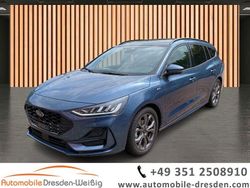 Blau Gebraucht 2024 Ford Focus ST-Line X Limousine | 24.980 € (Fairer Preis)