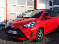 Rot Gebraucht 2020 Toyota Yaris Hybrid Club Limousine | 15.500 € (Fairer Preis)