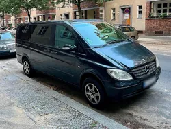 Schwarz Gebraucht 2006 Mercedes Viano Van / Kleinbus | 6.000 € (Fairer Preis)