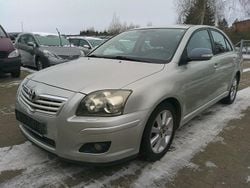 Silber Gebraucht 2007 Toyota Avensis Executive Kleinwagen | 3.999 € (Guter Preis)