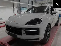 Kreide Gebraucht 2024 Porsche Cayenne SUV | 92.790 €