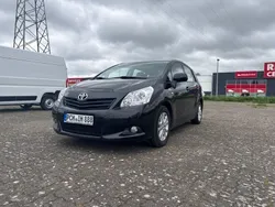 Schwarz Gebraucht 2010 Toyota Verso Multidrive S Van / Kleinbus | 8.990 € (Fairer Preis)