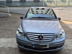 Grau Gebraucht 2005 Mercedes B200 Van / Kleinbus | 2.999 € (Teuer)